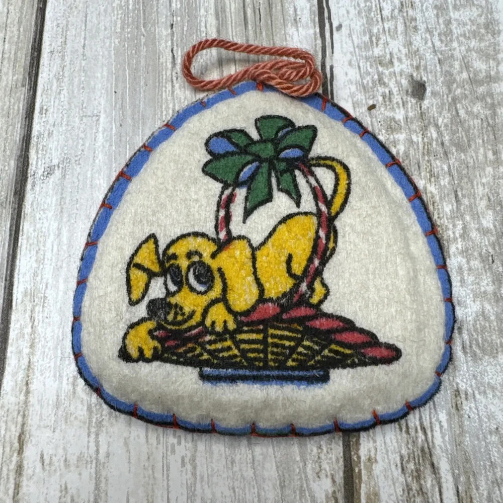 Vintage Retro‎ Hand Made Stitched Christmas Felt Ornaments Double sided lot of 4
